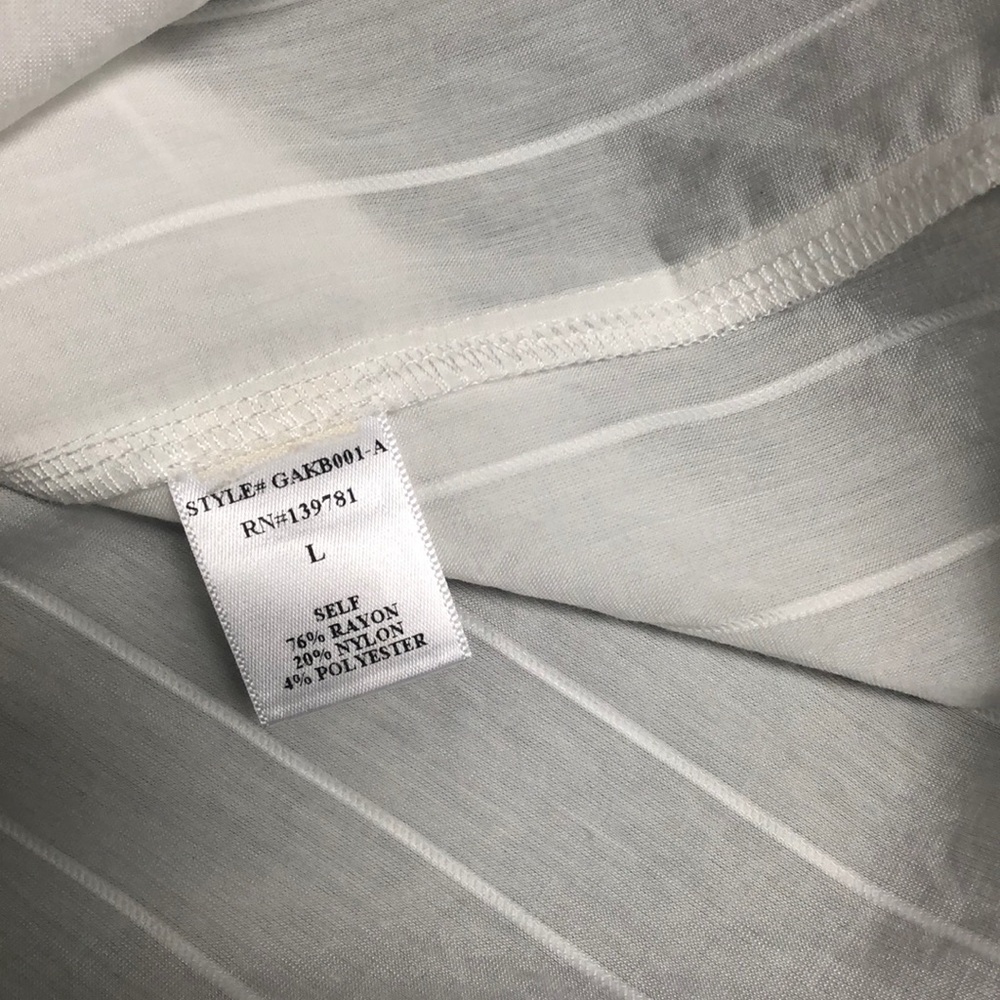 White button down blouse - Picture 4 of 4